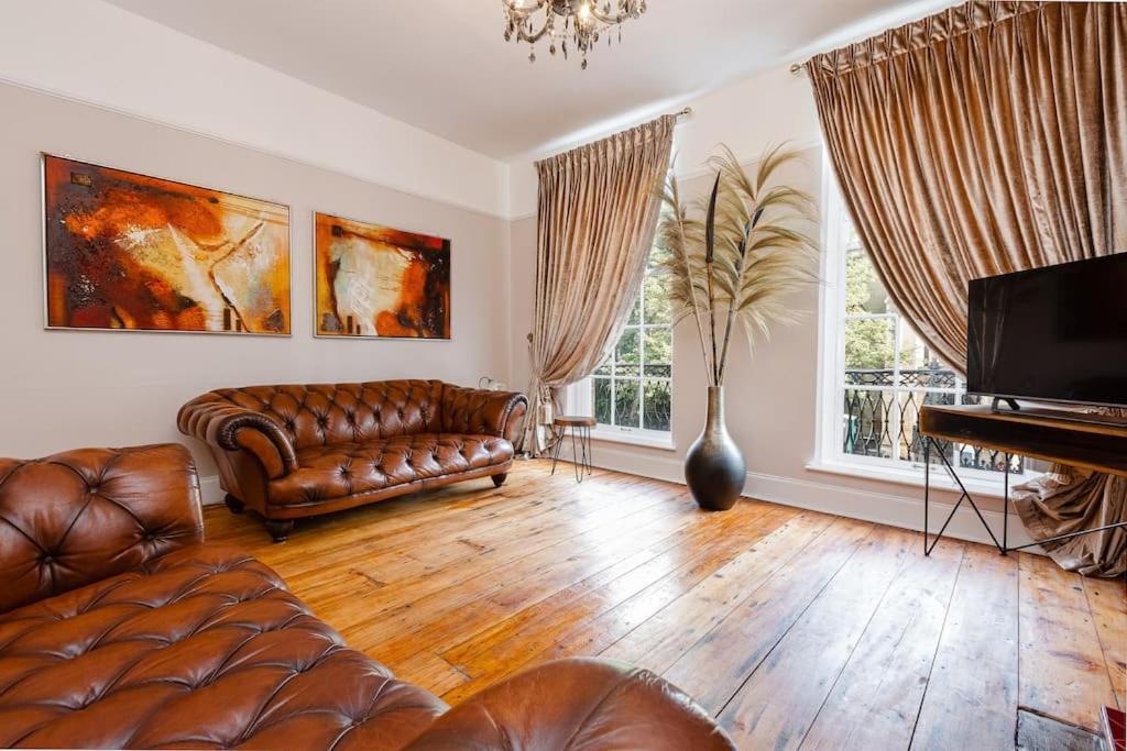 Elegant Georgian Listed Townhouse Holiday home Liverpool